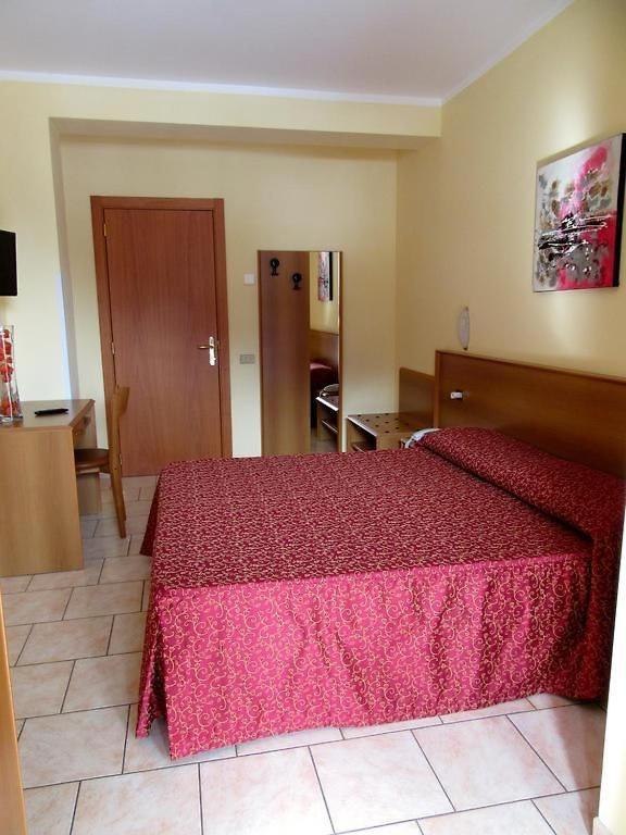 Hotel Bb Villa Orchidea Stresa Buitenkant foto