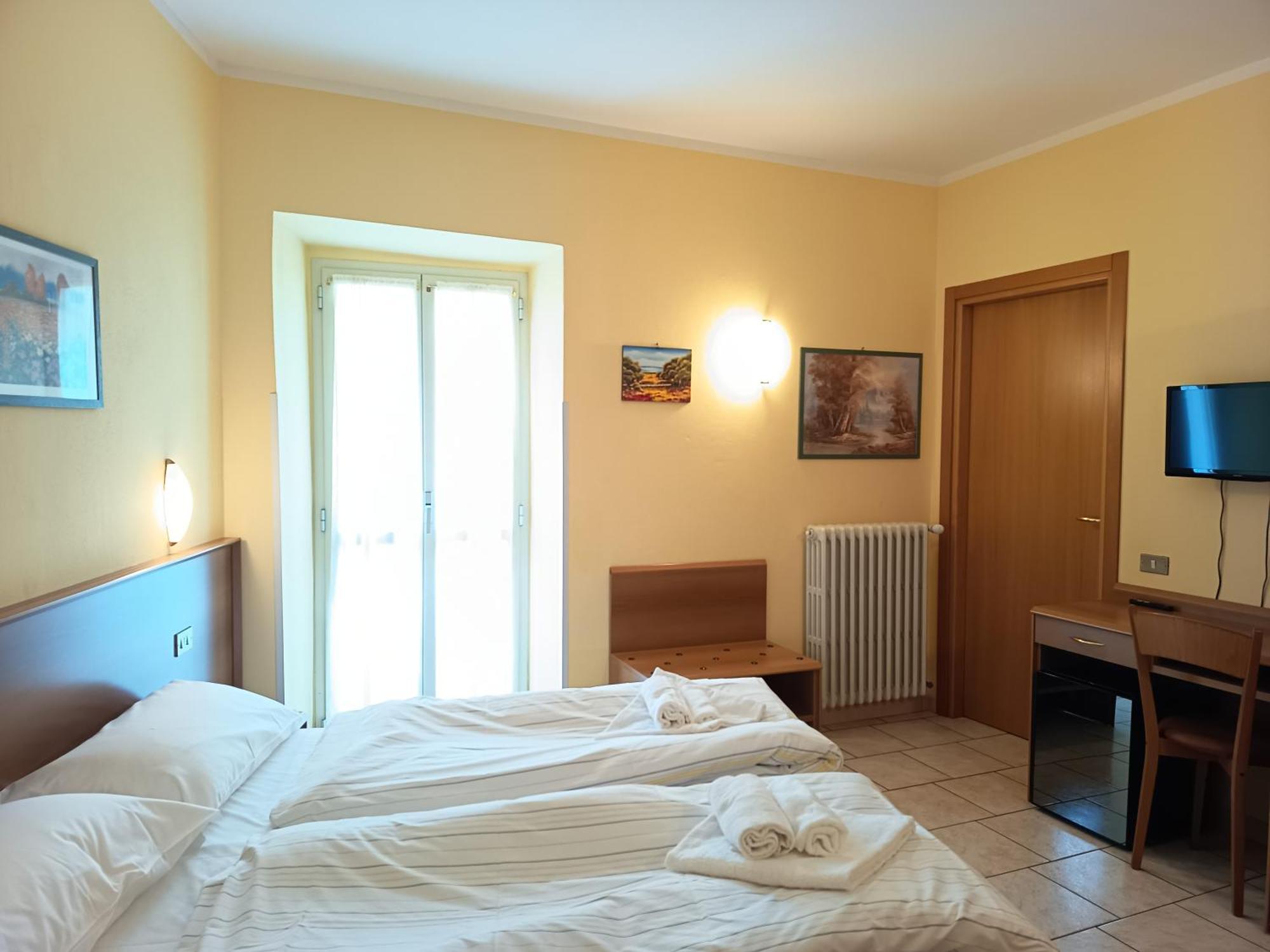 Hotel Bb Villa Orchidea Stresa Buitenkant foto