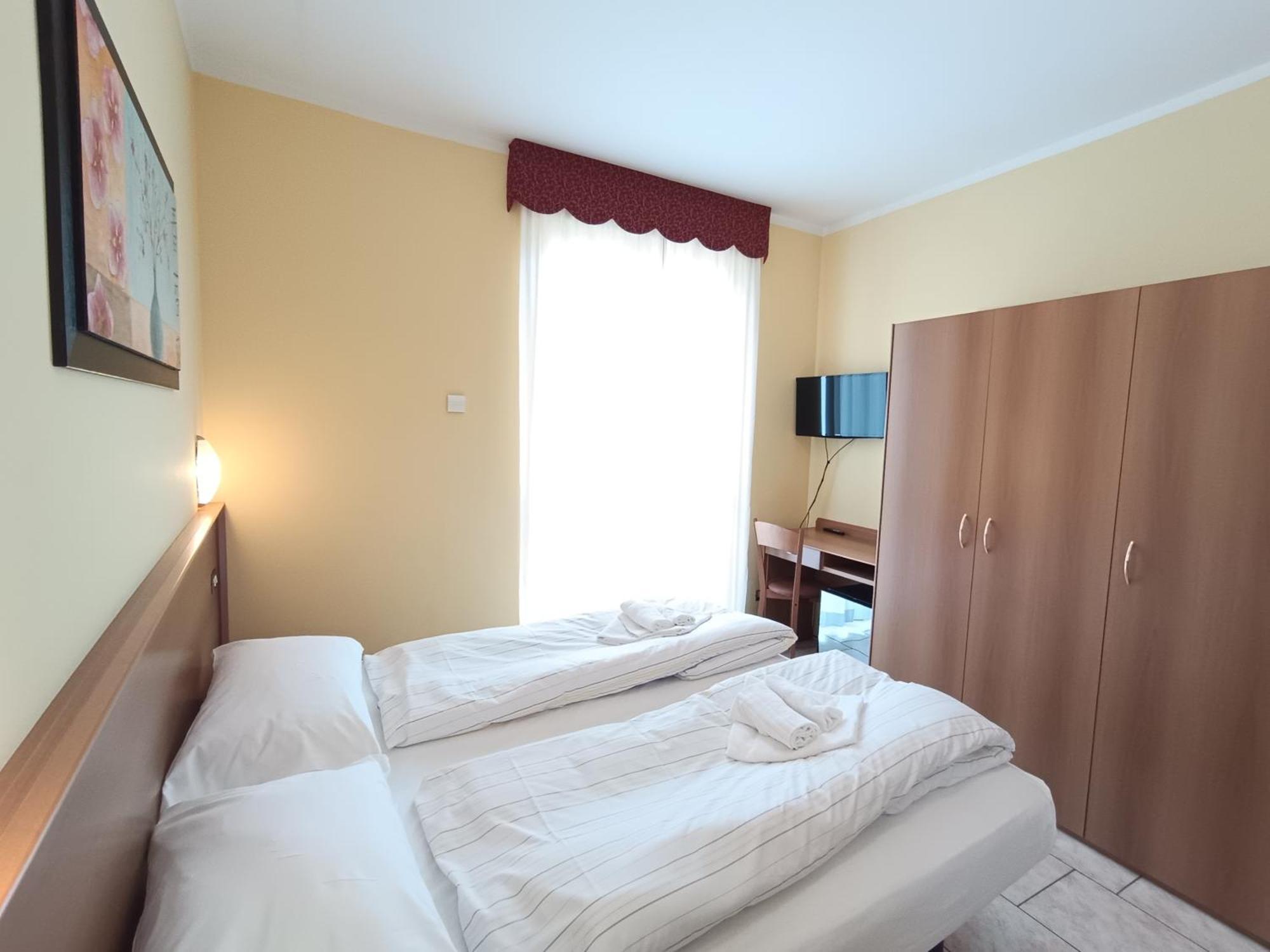 Hotel Bb Villa Orchidea Stresa Buitenkant foto